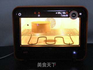 龙猫黑米戚风的做法步骤：7