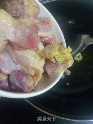 海鲜菇土鸡汤的做法步骤：4