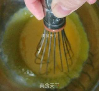 红丝绒蛋糕卷的做法步骤：1