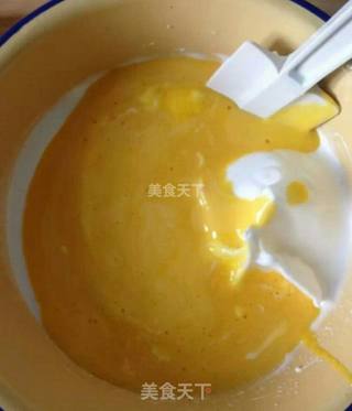 红丝绒蛋糕卷的做法步骤：6