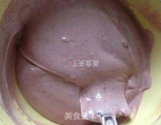 红丝绒蛋糕卷的做法步骤：9