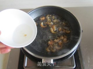 虾仁扒芥蓝的做法步骤：3