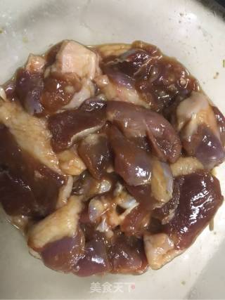 夹心蒜茸香菇照烧鸡腿饭的做法步骤：3