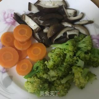 夹心蒜茸香菇照烧鸡腿饭的做法步骤：4