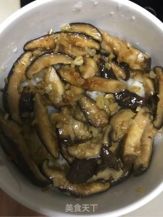 夹心蒜茸香菇照烧鸡腿饭的做法步骤：10