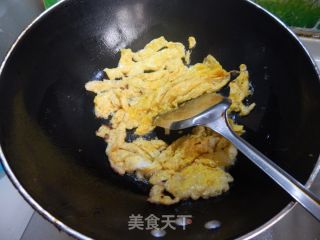 韭菜苔炒鸡蛋的做法步骤：5