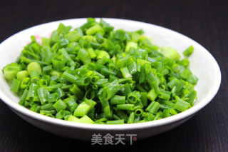 香葱炒蛋的做法步骤：2