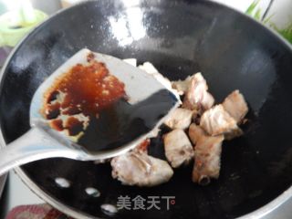 小土豆红烧排骨的做法步骤：4