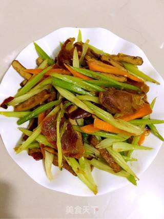 腊肠小炒的做法步骤：8