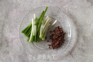 炝拌双丝的做法步骤：3
