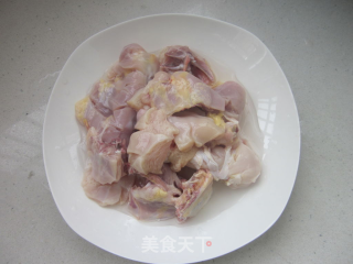 长白山人参老鸡炖花胶汤的做法步骤：3