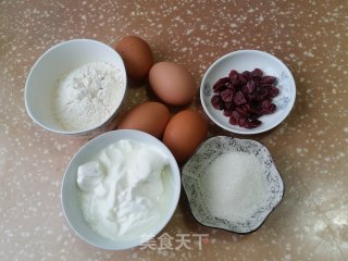 蔓越莓酸奶蛋糕的做法步骤：1