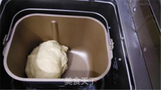 椰蓉蝴蝶包的做法步骤：2