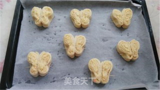 椰蓉蝴蝶包的做法步骤：12
