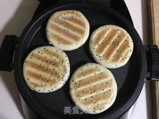 黑芝麻发面烧饼的做法步骤：15