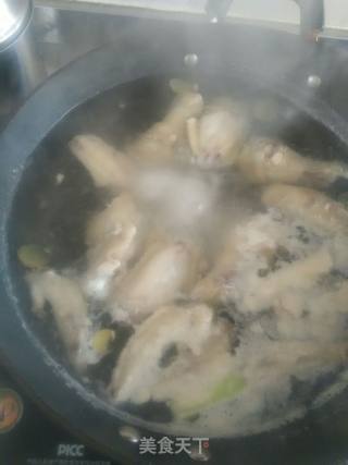 香酥鸡翅的做法步骤：2