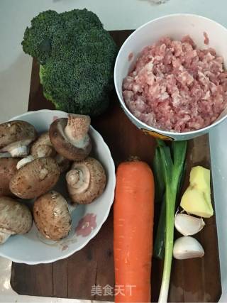 香菇酿肉的做法步骤：1