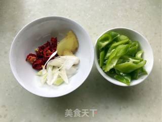 黄焖鸡的做法步骤：3
