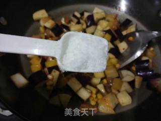 玉米茄子????土豆粒粒的做法步骤：8