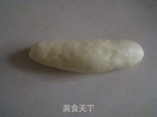 沙拉奶酪肉松面包的做法步骤：6