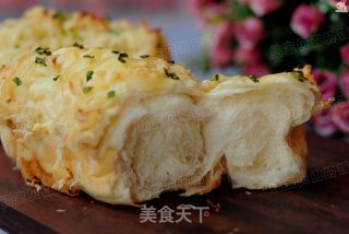 沙拉奶酪肉松面包的做法步骤：13