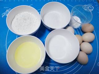 戚风蛋糕的做法步骤：1