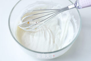 酸奶乳酪千叶纹蛋糕的做法步骤：2