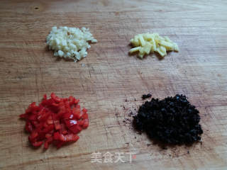 蒜香豆豉蒸排骨的做法步骤：3