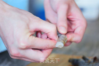 凤梨和虾一起烤的饭的做法步骤：1