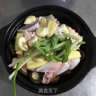 香菇炖鸡的做法步骤：6