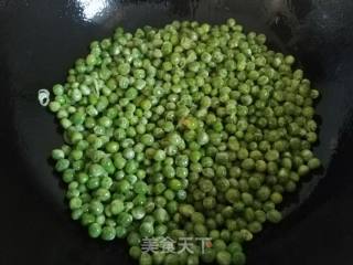 豌豆小炒的做法步骤：4