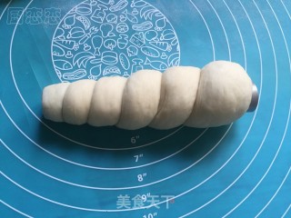 田螺姑娘面包的做法步骤：7