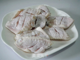 香辣鸡翅的做法步骤：2