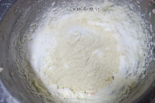 适合烘焙新手的简单又好吃的蔓越莓饼干的做法步骤：5