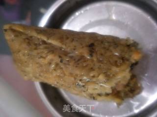 又是一年的端午节，吃粽子是我们的习俗，外面卖的粽子自己吃不习惯，还是自己动手做吧！的做法步骤：11