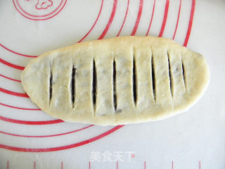 豆沙面包圈的做法步骤：7