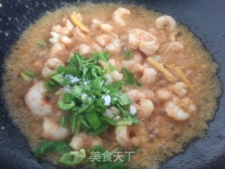 十分钟搞定的快手菜——青椒虾仁的做法步骤：5