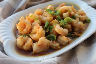 十分钟搞定的快手菜——青椒虾仁的做法步骤：7