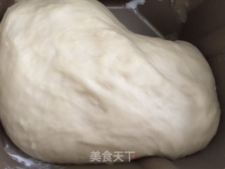 变个花样吃粗粮——红薯面包的做法步骤：6