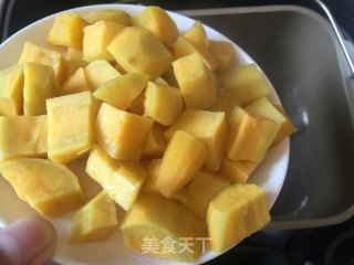 变个花样吃粗粮——红薯面包的做法步骤：7