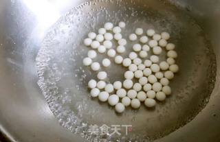 酒酿圆子枸杞粥的做法步骤：2