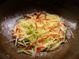 酸辣土豆丝的做法步骤：7