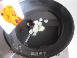 香辣豆豉炒面筋的做法步骤：2