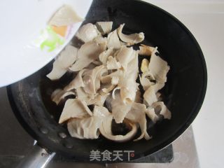香辣豆豉炒面筋的做法步骤：3