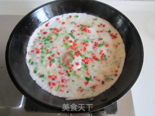 青红椒咸蛋白饼的做法步骤：6