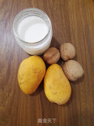 芒果核桃无油纸杯蛋糕的做法步骤：14