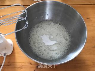 帕夫洛娃蛋糕的做法步骤：4