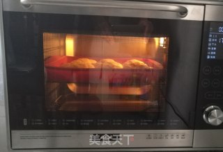 萝卜干面包卷的做法步骤：12
