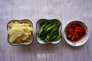 子姜爆鸭的做法步骤：2