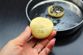 芝麻酥饼的做法步骤：10